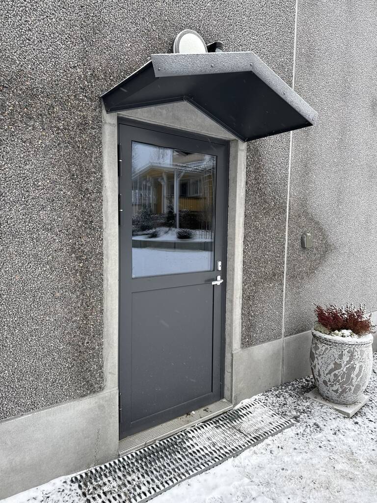 rsz 1käyntiovi lasilla