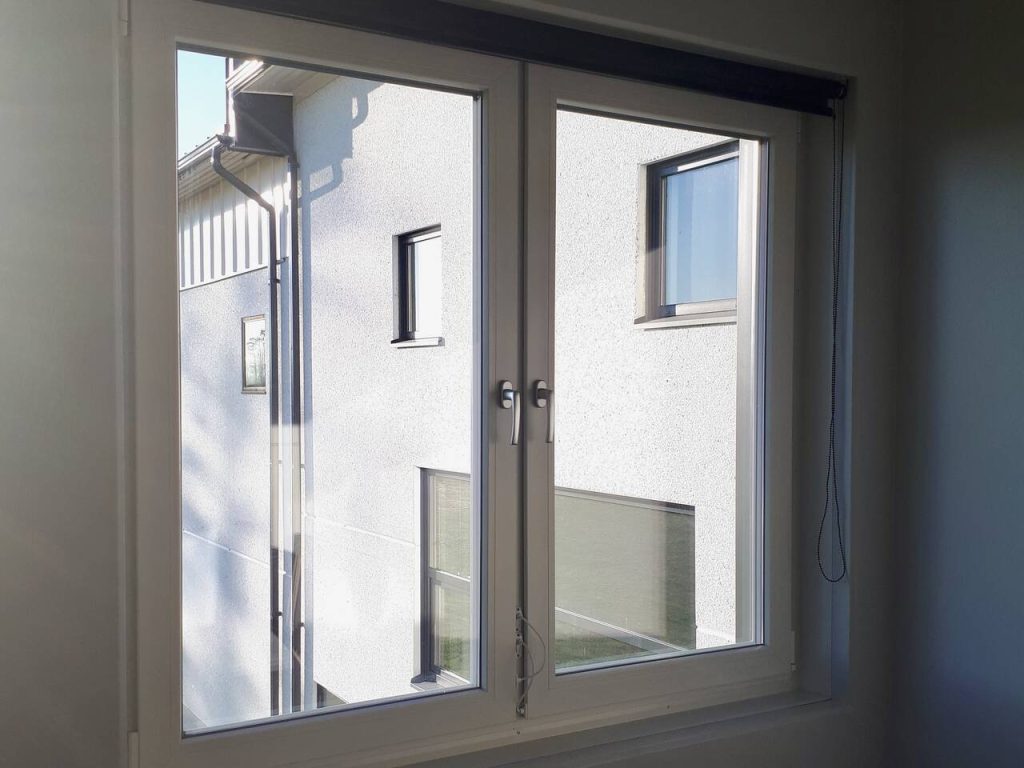 rsz ateno toimisto ikkuna 3